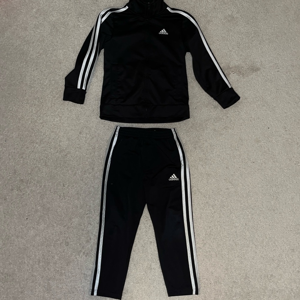Adidas Track Suit Kids 4